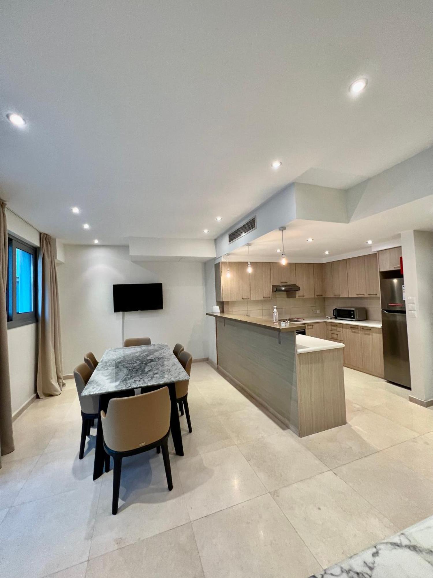 Aphrodite Plaza Larnaca Room photo